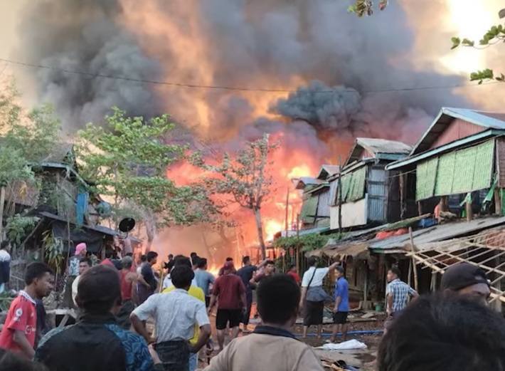 Ataque aéreo en Birmania a población&nbsp;civil