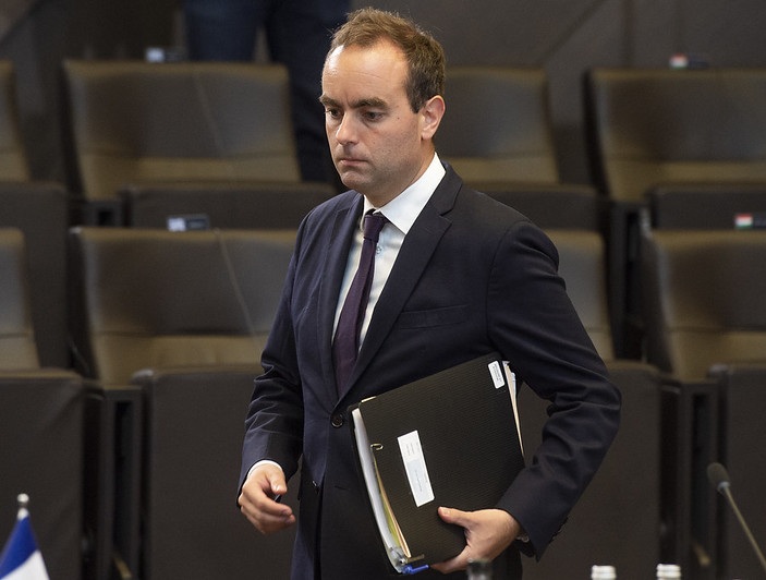 Primer ministro de Francia rechaza cambios en&nbsp;gabinete